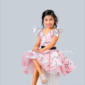 Meet your Posher, Judith